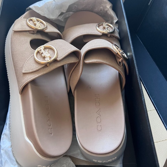 Coach Platforms Size 7; Like New! - Picture 5 of 6